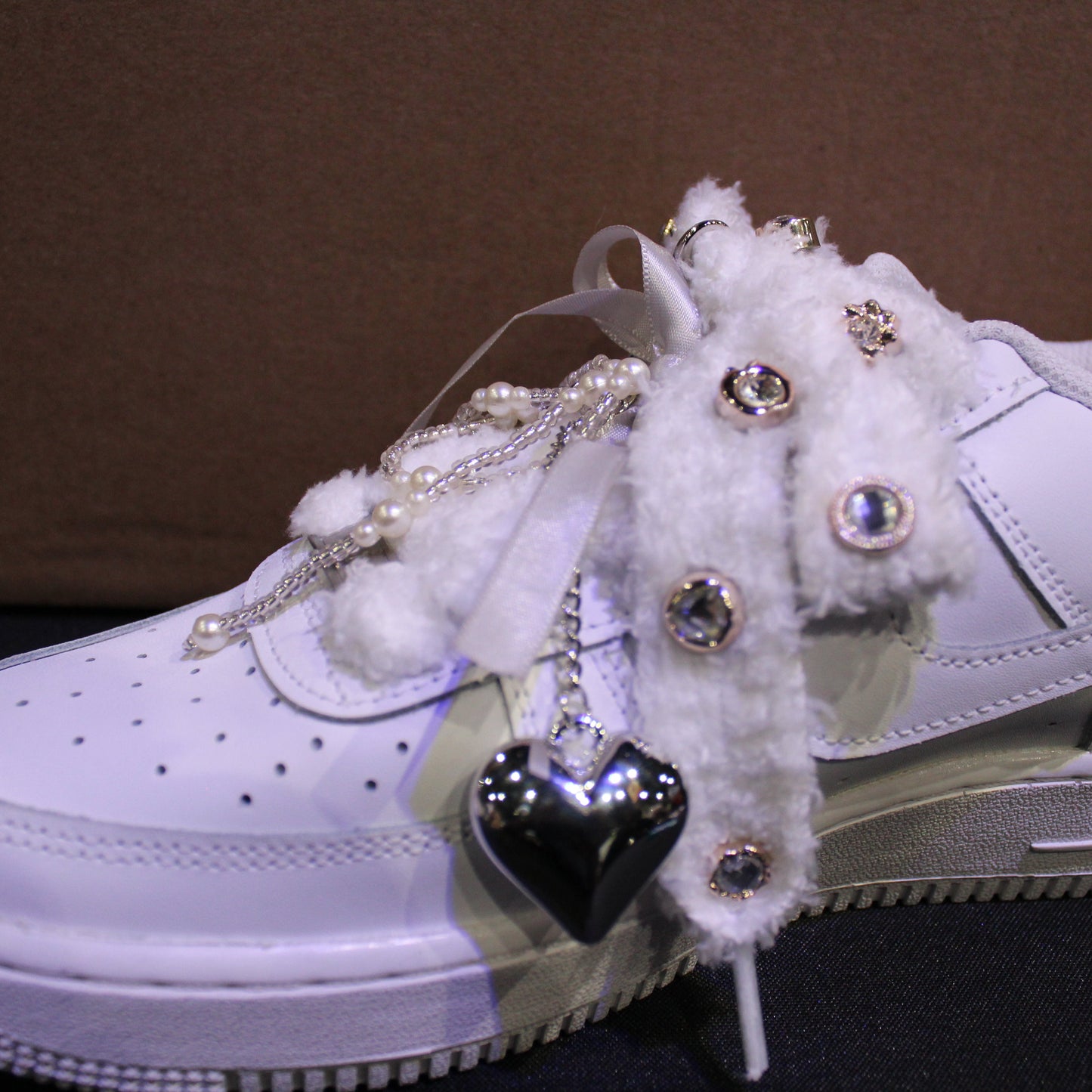 Fluffy Laces