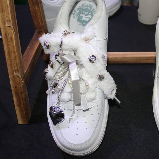 Fluffy Laces